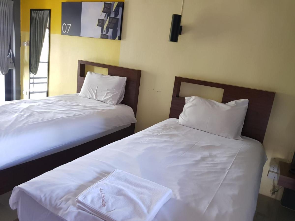 Elite Residence Phitsanulok Sha Buitenkant foto